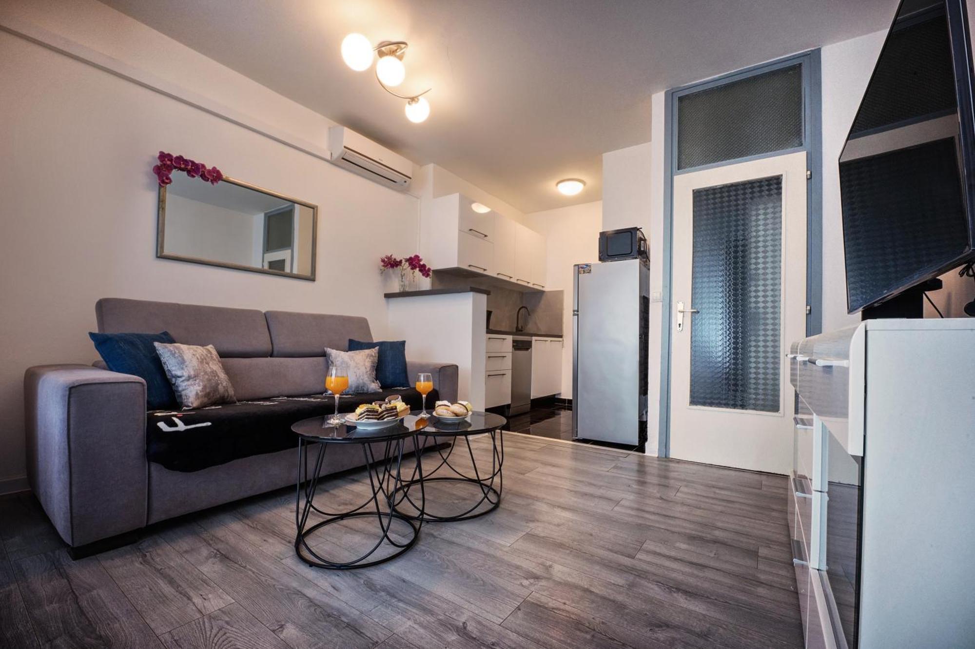Apartment Pape Spalato Esterno foto